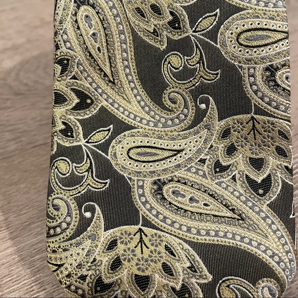 Thomas stone paisley tie olive green gold - Picture 2 of 4